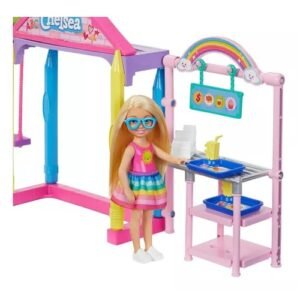 BARBIE CLUB CHELSEA ESCUELA CON MUÑECA Y ACCESORIOS  -GHV80